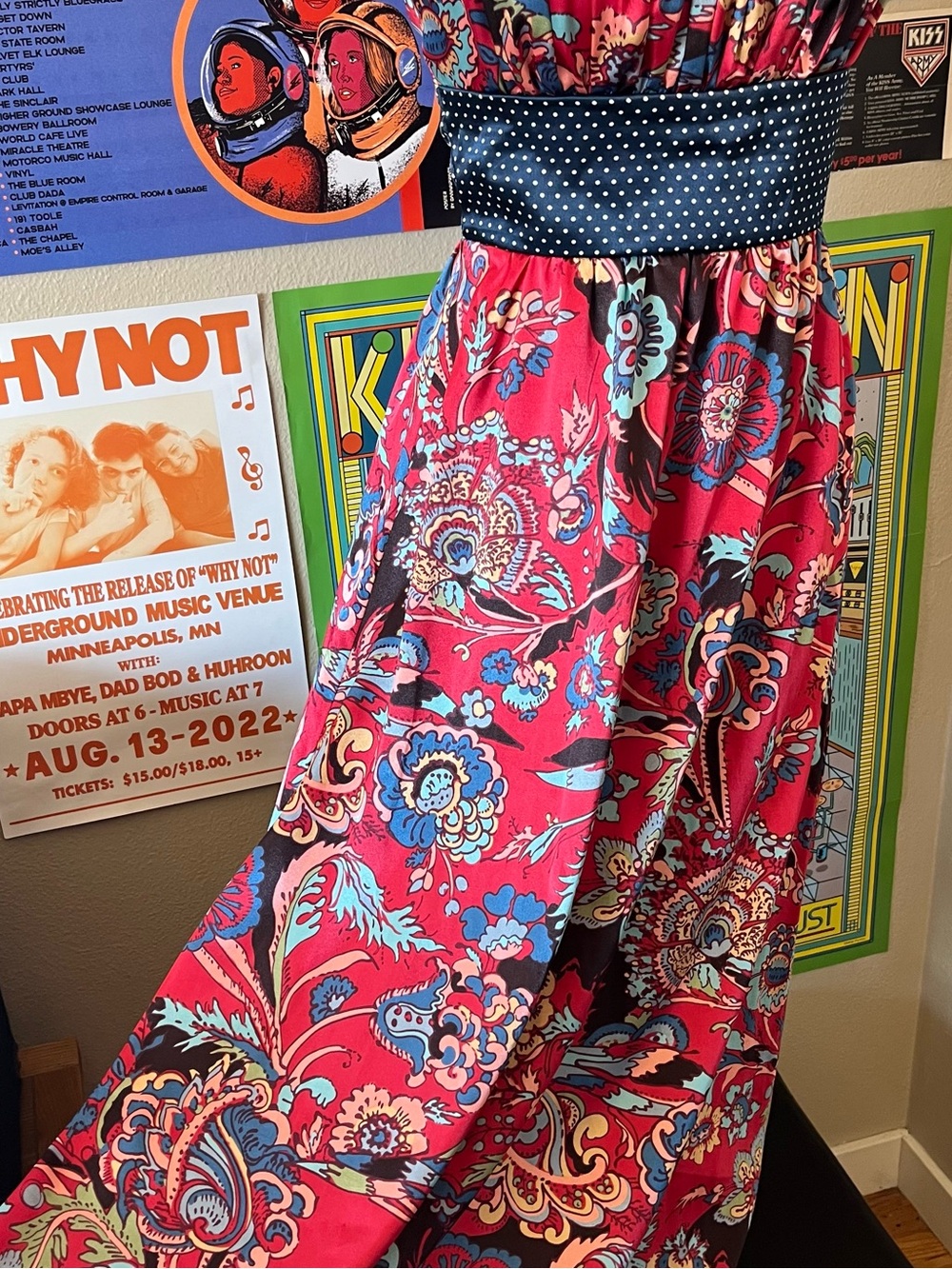 Red strapless maxi dress with polka dot waistband and floral print - Picture 3 of 7